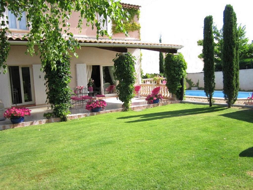 Villa Clairelou Pertuis Exterior photo